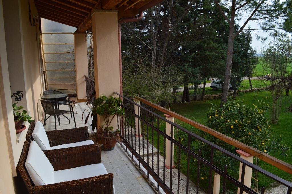 Agriturismo Casal Taccone Lägenhet Tarquinia Exteriör bild