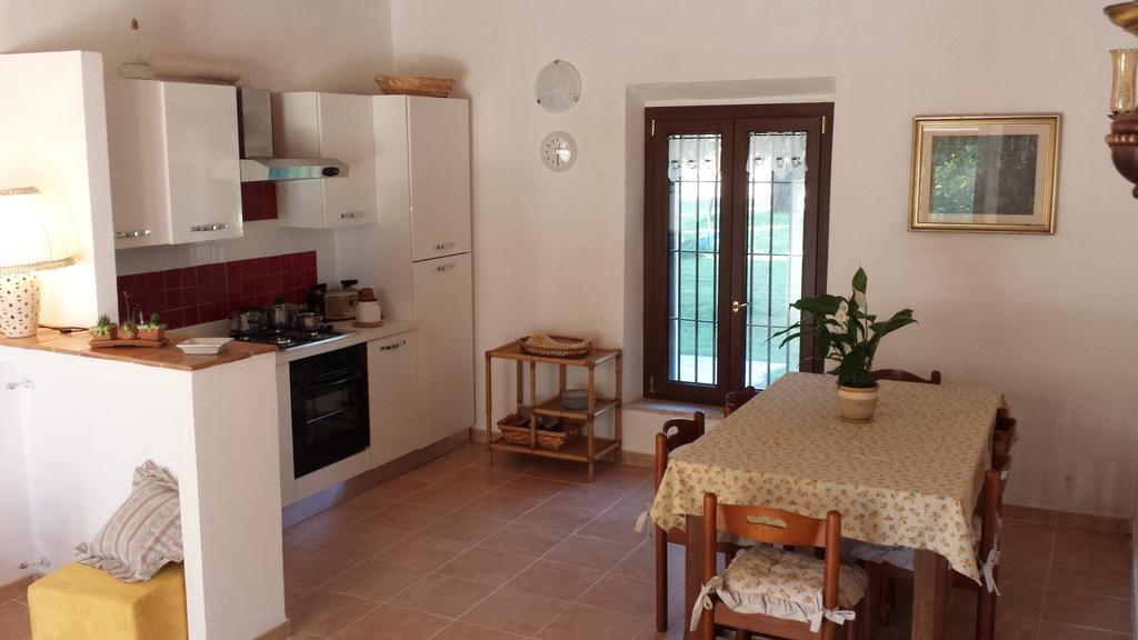 Agriturismo Casal Taccone Lägenhet Tarquinia Exteriör bild