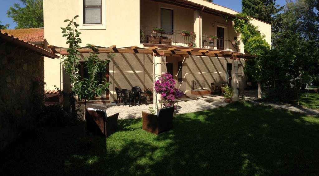 Agriturismo Casal Taccone Lägenhet Tarquinia Exteriör bild